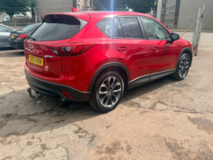 2016 Mazda Cx-5 2.2 Skyactiv-D Sport Nav in Red — image 5