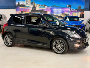 2017 Suzuki Swift 1.6 Sport Euro 6 3dr (snav) in Black — image 2