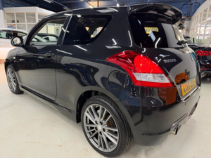 2017 Suzuki Swift 1.6 Sport Euro 6 3dr (snav) in Black — image 6