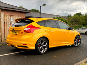 2013 Ford Focus St-3 2.0 Ecoboost - 45,400 Miles - Fsh - Unmodified - Full Recaro Leather, Xenons - Tangerine Scream in Yellow — image 2
