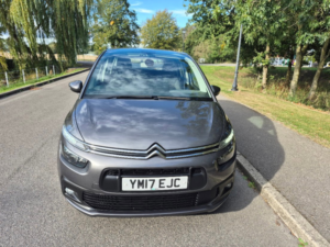 2017 Citroen Grand C4 Picasso 1.6 Bluehdi Touch Edition MPV 5dr Diesel Manual Euro 6 (s/s) (100 Ps) in Grey — image 2