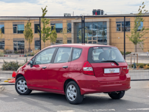 2008 Honda Jazz 1.2 I-Dsi S Full Service History 8,000 Miles! in Red — image 5