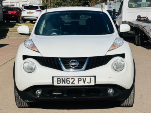 2012 Nissan Juke 1.5 Dci 8v Tekna Euro 5 (s/s) 5dr in White — image 6