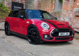 2015 MINI Clubman 2.0 Clubman Cooper S in Red — image 3