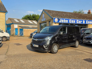 2019 Vauxhall Vivaro 1.6 Cdti 2700 Biturbo Ecotec Sportive L1 H1 Euro 6 (s/s) 5dr in Black — image 3
