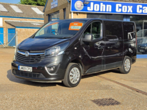 2019 Vauxhall Vivaro 1.6 Cdti 2700 Biturbo Ecotec Sportive L1 H1 Euro 6 (s/s) 5dr in Black — image 4