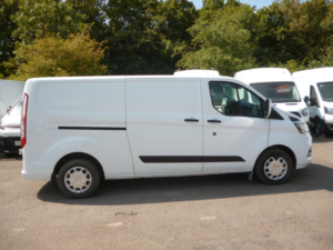 2019 Ford Transit Custom 2.0 300 Ecoblue Trend in White — image 4
