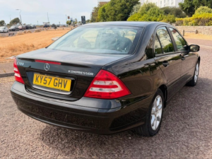 2007 Mercedes-Benz C Class 1.8 C180 Kompressor Classic Se in Black — image 6