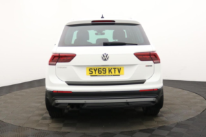 2019 Volkswagen Tiguan 2.0 Tdi Sel SUV 5dr Diesel DSG 4motion Euro 6 (s/s) (190 Ps) in White — image 6