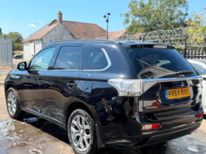 2014 Mitsubishi Outlander 2.0h 12kwh Gx4hs CVT 4WD Euro 5 (s/s) 5dr in Black — image 5