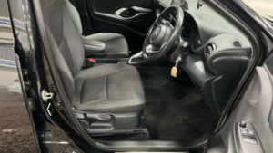 2022 Toyota Yaris 1.5 Vvt-H Icon E-CVT Euro 6 (s/s) 5dr in Black — image 3