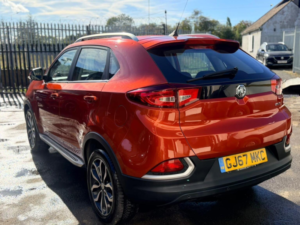 2017 MG Gs 1.5 Tgi Exclusive Dct Euro 6 (s/s) 5dr in Orange — image 4