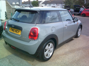 2016 MINI Hatch 1.2 One 3-Door Hatch in Grey — image 6