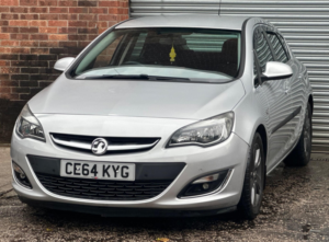 2014 Vauxhall Astra 2.0 Cdti Sri Auto Euro 5 5dr in Silver — image 5