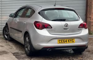 2014 Vauxhall Astra 2.0 Cdti Sri Auto Euro 5 5dr in Silver — image 6