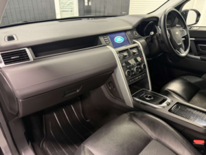 2015 Land Rover Discovery Sport 2.2 Sd4 Se Tech SUV 5dr Diesel Auto 4WD (s/s) (190 Ps) in Grey — image 5