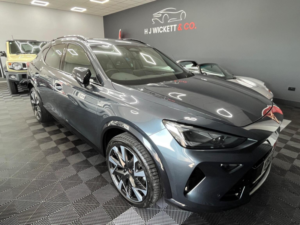 2025 Cupra Formentor 1.5 Etsi V2 DSG Euro 6 (s/s) 5dr in Grey — image 5