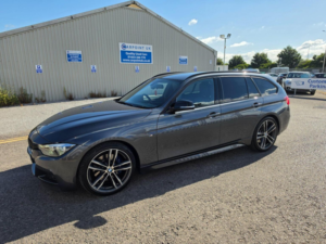 2019 BMW 3 Series 2.0 320i M Sport Shadow Edition Touring Auto Euro 6 (s/s) 5dr in Grey — image 3