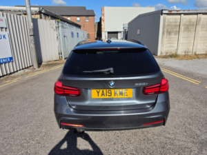 2019 BMW 3 Series 2.0 320i M Sport Shadow Edition Touring Auto Euro 6 (s/s) 5dr in Grey — image 5