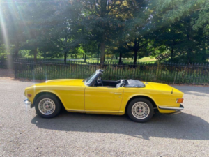 1975 Triumph Tr6 2.5 2.5 Pi 2d in Yellow — image 2