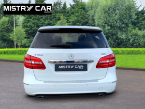 2014 Mercedes-Benz B Class 1.8 B200 Cdi Sport in White — image 4