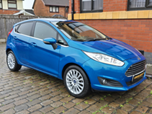 2012 Ford Fiesta 1.0 T Ecoboost Titanium in Blue — image 2