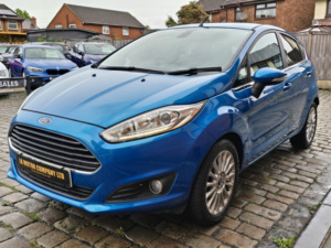 2012 Ford Fiesta 1.0 T Ecoboost Titanium in Blue — image 4
