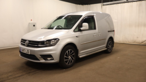 2017 Volkswagen Caddy 2.0 Tdi C20 Bluemotion Tech Highline in Silver — image 2