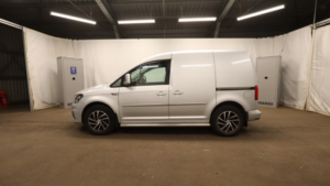 2017 Volkswagen Caddy 2.0 Tdi C20 Bluemotion Tech Highline in Silver — image 6