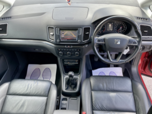 2016 SEAT Alhambra 2.0 Tdi Ecomotive Se Lux in Red — image 5
