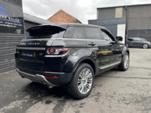 2012 Land Rover Range Rover Evoque 2.2 Sd4 Prestige in Black — image 3