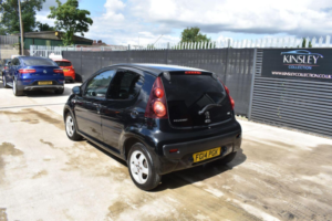 2014 Peugeot 107 1.0 12v Allure Euro 5 5dr in Black — image 5