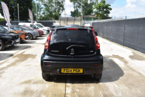 2014 Peugeot 107 1.0 12v Allure Euro 5 5dr in Black — image 6