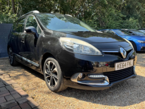 2015 Renault Grand Scenic 1.5 Dci Dynamique Tomtom Edc Euro 5 5dr in Black — image 3