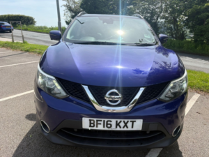 2016 Nissan Qashqai 1.5 Dci Tekna in Blue — image 2