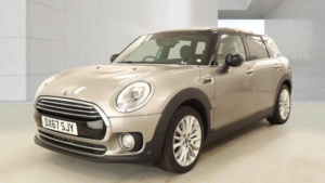 2017 MINI Clubman 1.5 Cooper Auto Euro 6 (s/s) 6dr in Silver — image 2