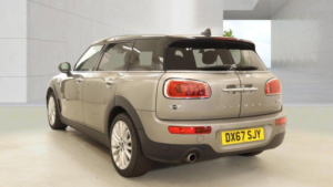 2017 MINI Clubman 1.5 Cooper Auto Euro 6 (s/s) 6dr in Silver — image 3