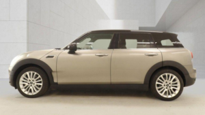 2017 MINI Clubman 1.5 Cooper Auto Euro 6 (s/s) 6dr in Silver — image 6