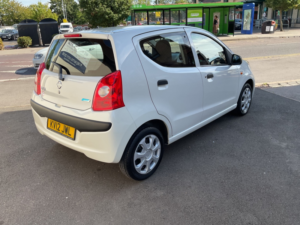 2012 Nissan Pixo 1.0 Visia in White — image 4