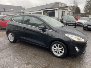 2017 Ford Fiesta 1.1 Ti-Vct Zetec in Black — image 6