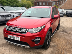2017 Land Rover Discovery Sport Td4 Hse in Red — image 2