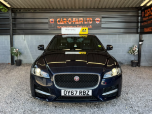 2017 Jaguar Xf 2.0 D R-Sport in Blue — image 2