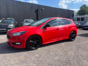 2016 Ford Focus 2.0 Tdci Zetec S Red Edition Euro 6 (s/s) 5dr in Red — image 4