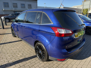 2017 Ford Grand C-Max 1.5 Tdci Titanium in Blue — image 4