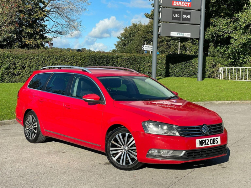 2012 Volkswagen Passat 2.0 Tdi Bluemotion Tech Sport Euro 5 (s/s) 5dr in Red — image 1