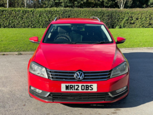 2012 Volkswagen Passat 2.0 Tdi Bluemotion Tech Sport Euro 5 (s/s) 5dr in Red — image 2