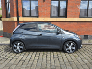 2016 Toyota Aygo 1.0 Vvt-I X-Clusiv 2 in Grey — image 6