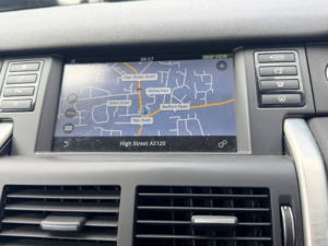 2016 Land Rover Discovery Sport Td4 Se Tech in Blue — image 3