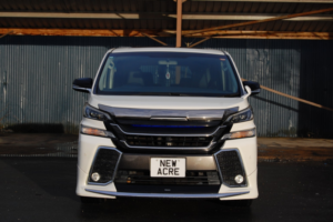 2015 Toyota Vellfire 3.5 Za 30 Series Camper 5 Seats in White — image 2