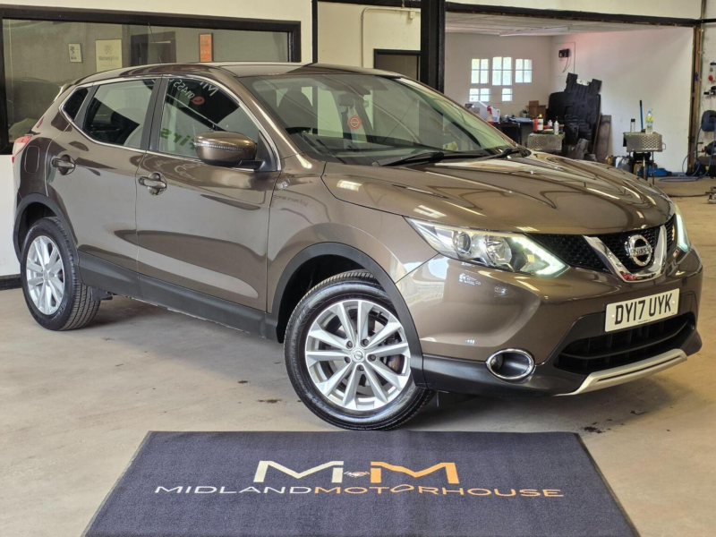 2017 Nissan Qashqai 1.2 Dig-T Acenta 2WD Euro 6 (s/s) 5dr in Bronze — image 1